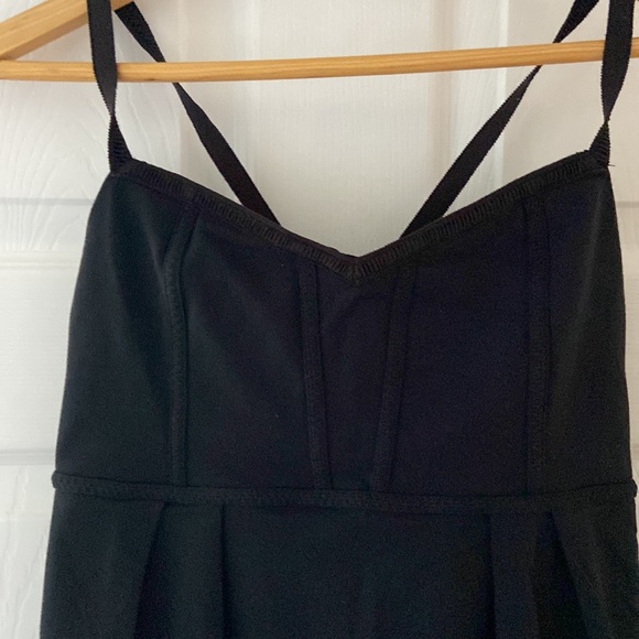 Lululemon tank - Picture 2 of 3